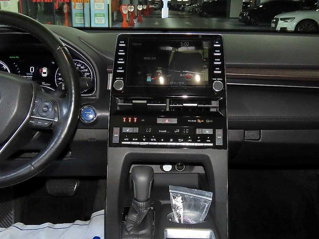 Toyota Avalon — photo 11