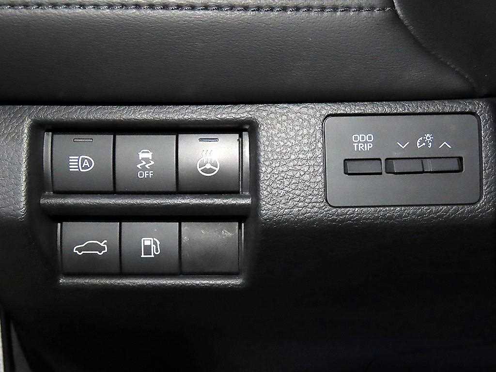 Toyota Avalon — photo 14
