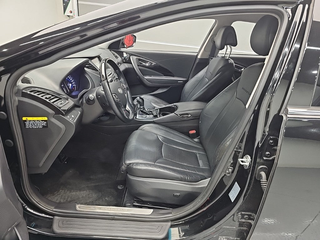 Hyundai Grandeur — photo 11