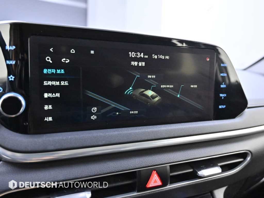 Hyundai Sonata — photo 17