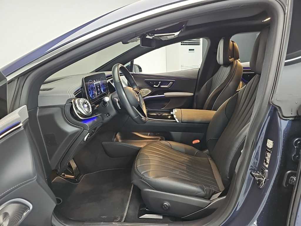 Mercedes-Benz EQS — photo 10