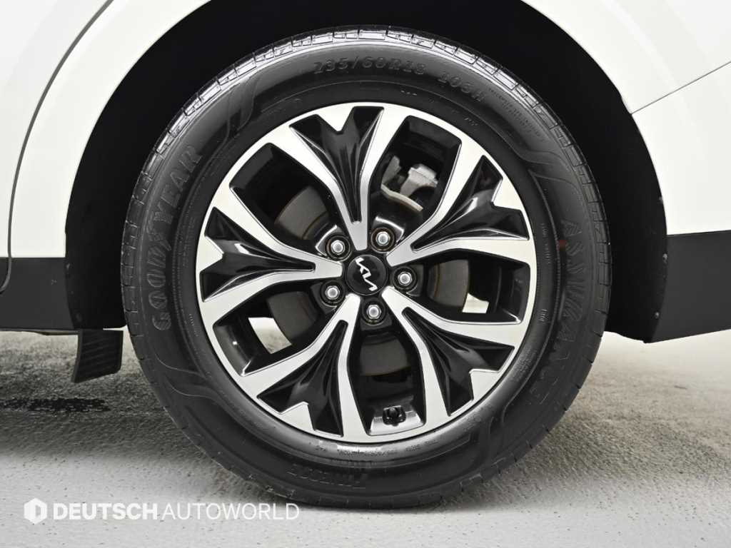 Kia Carnival — photo 05