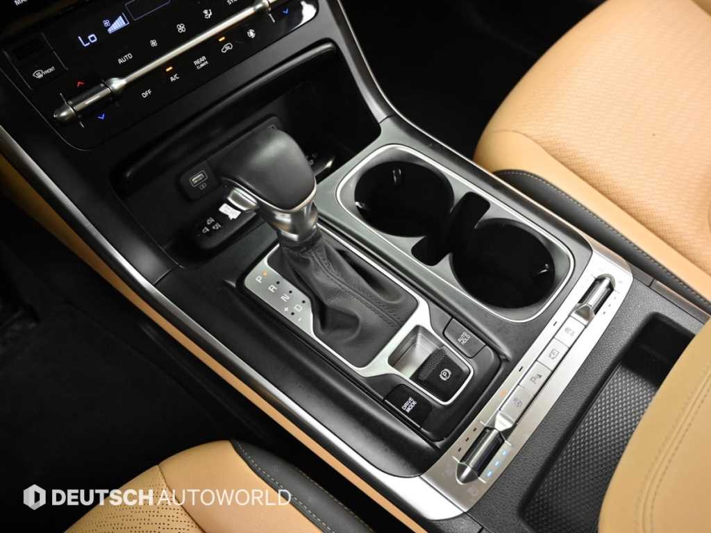 Kia Carnival — photo 09