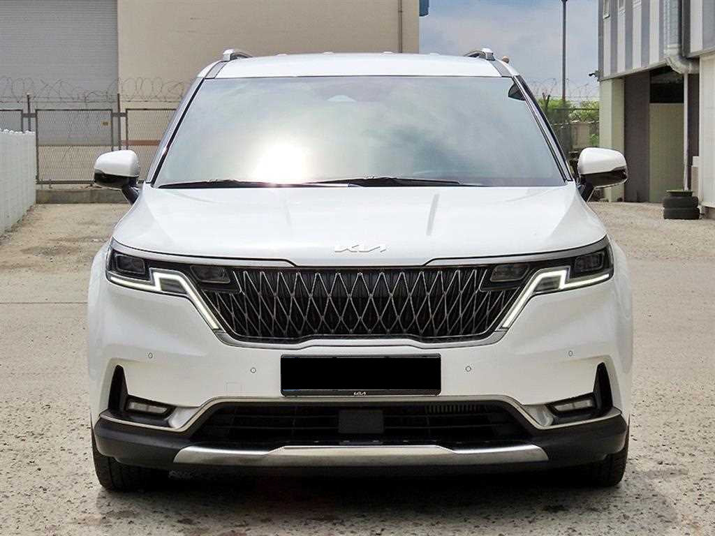 Kia Carnival — photo 02