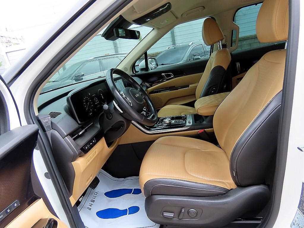 Kia Carnival — photo 05