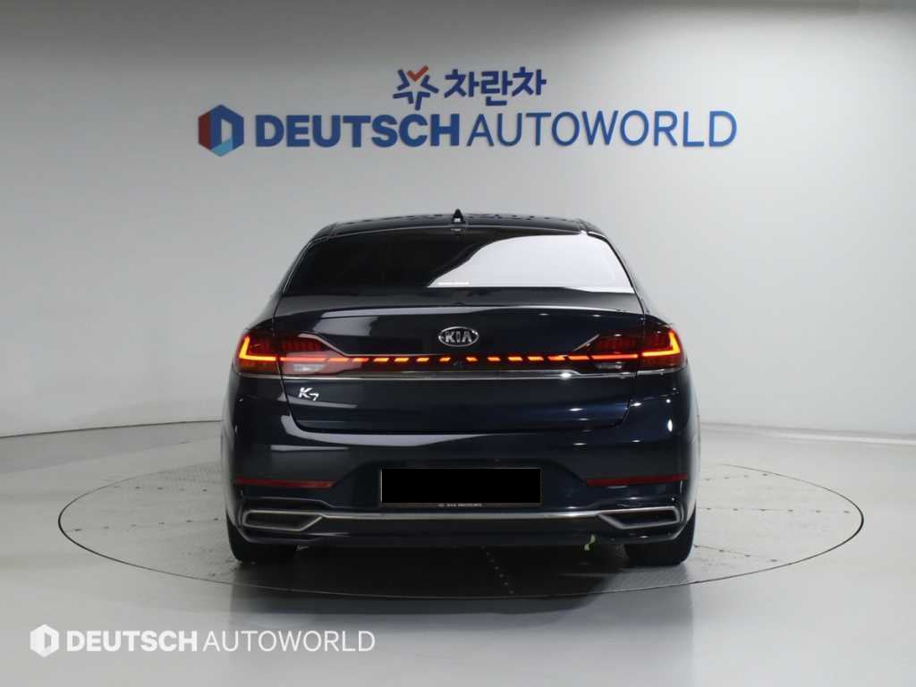 Kia K7 — photo 04