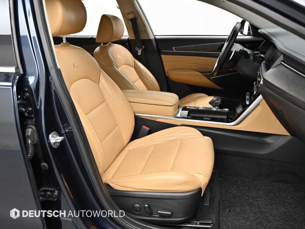 Kia K7 — photo 10
