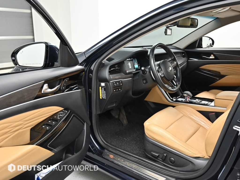 Kia K7 — photo 11