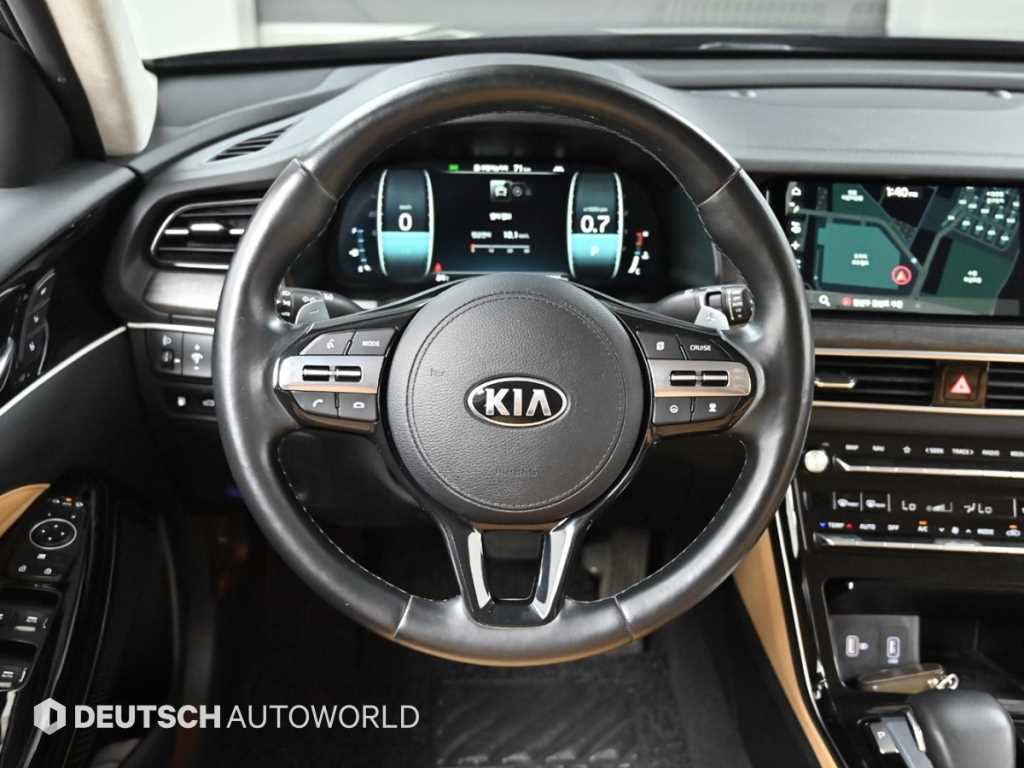 Kia K7 — photo 13