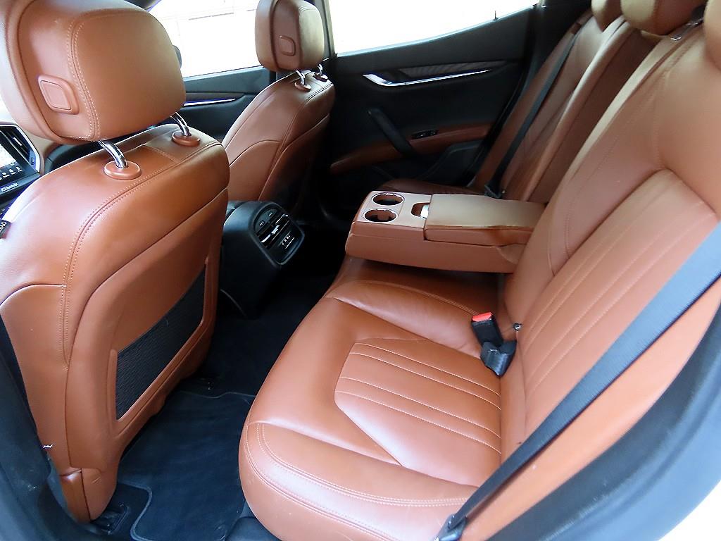 Maserati Ghibli — photo 06