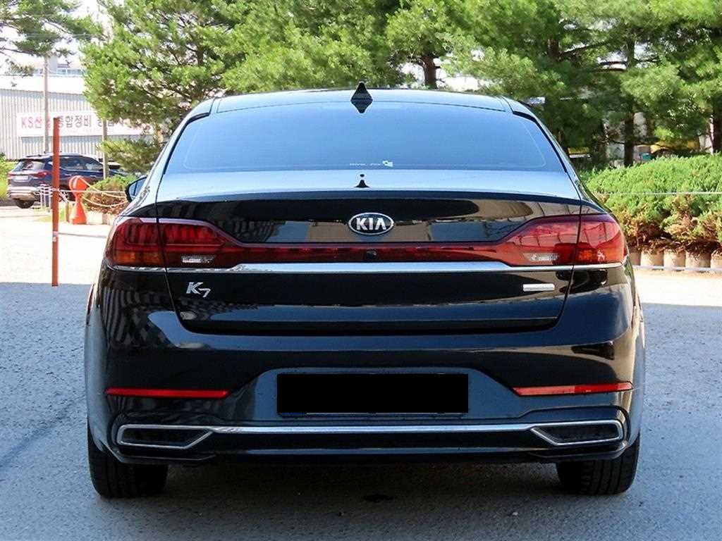 Kia K7 — photo 04