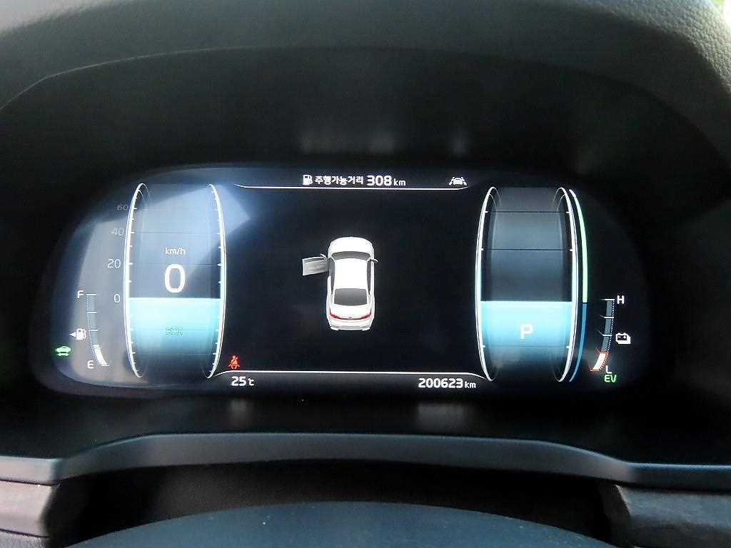 Kia K7 — photo 09
