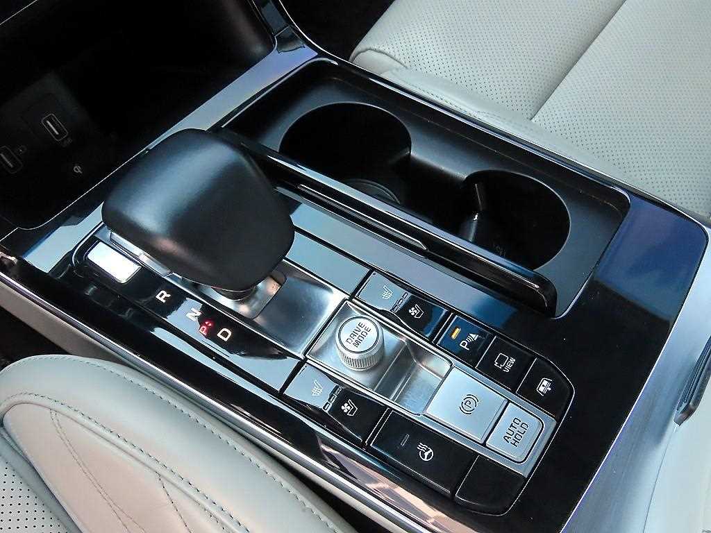 Kia K7 — photo 10