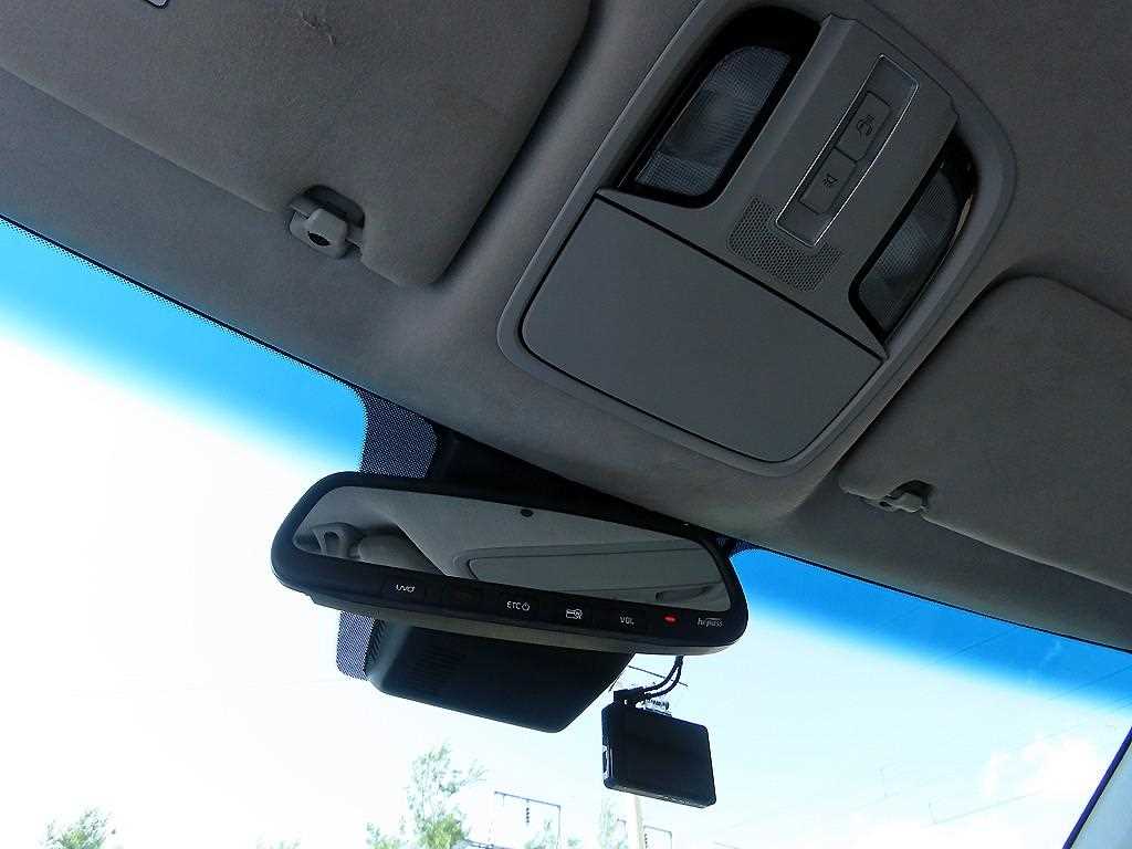Kia K7 — photo 15