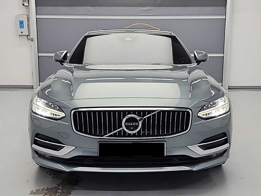 Volvo S90 — photo 02