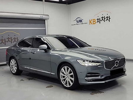 Volvo S90 — photo 04