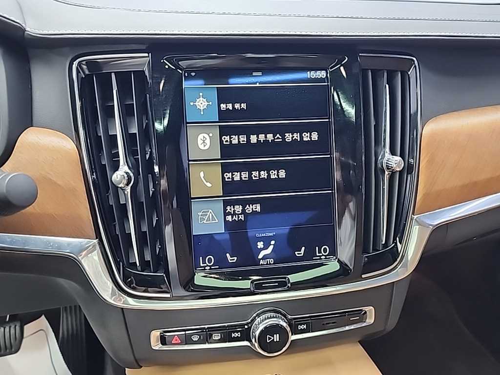 Volvo S90 — photo 10