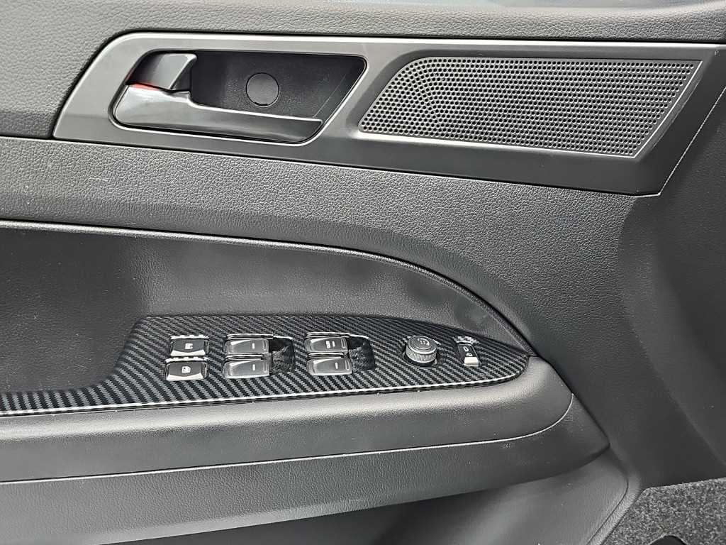 KGM Rexton — photo 15