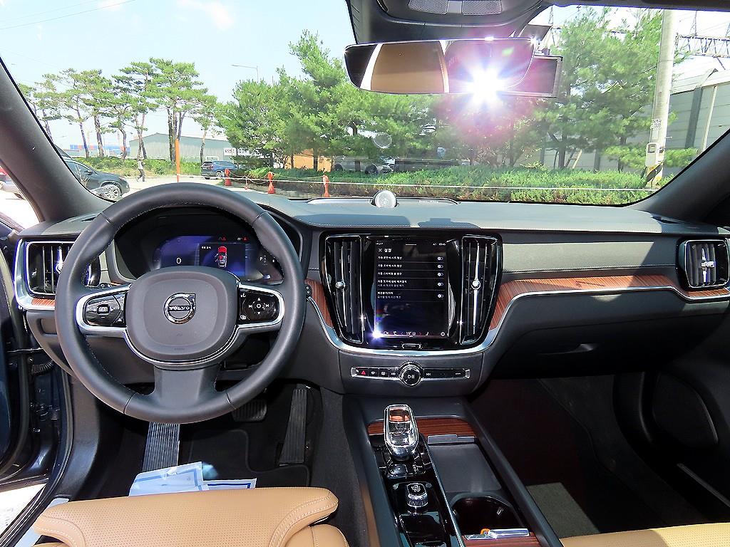Volvo V60 — photo 07