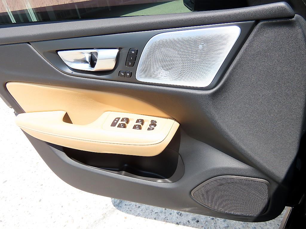 Volvo V60 — photo 12