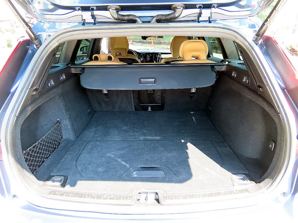 Volvo V60 — photo 17