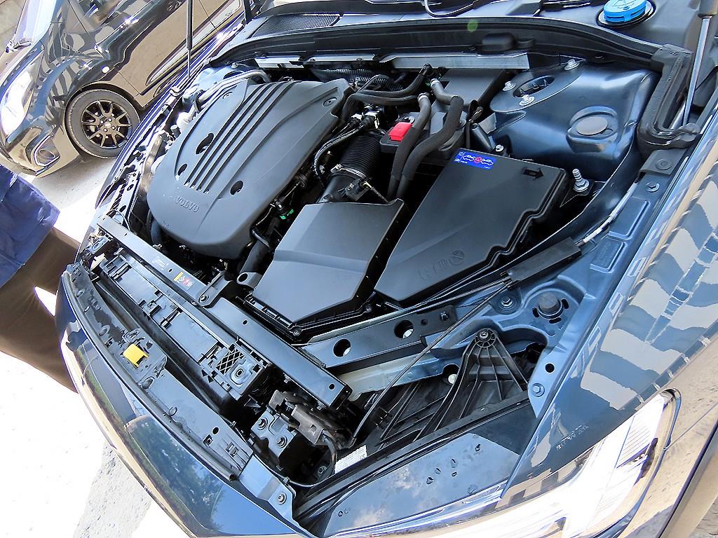 Volvo V60 — photo 19
