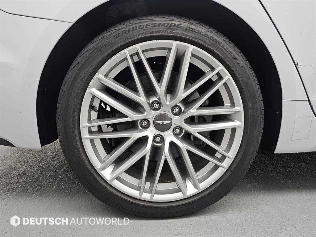 Genesis G70 — photo 05