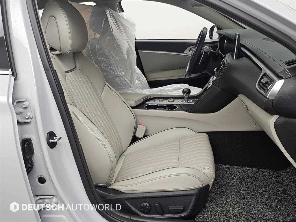 Genesis G70 — photo 10