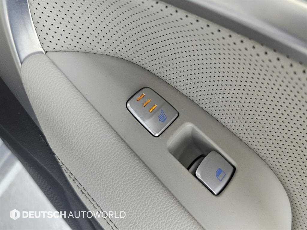 Genesis G70 — photo 16