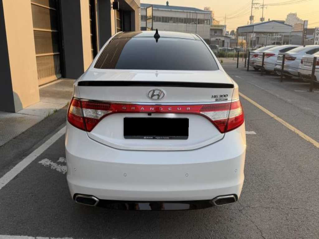 Hyundai Grandeur — photo 03