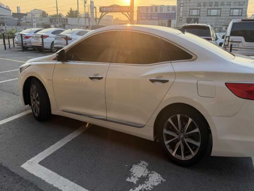 Hyundai Grandeur — photo 04