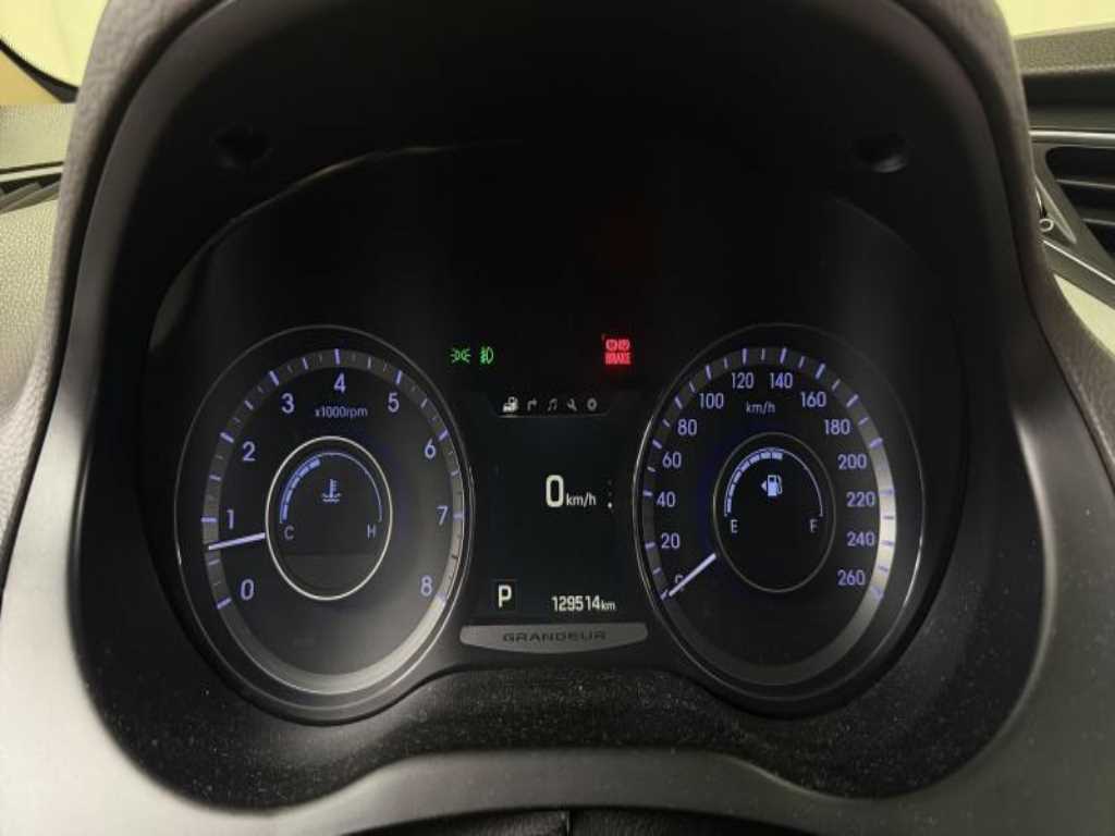 Hyundai Grandeur — photo 08