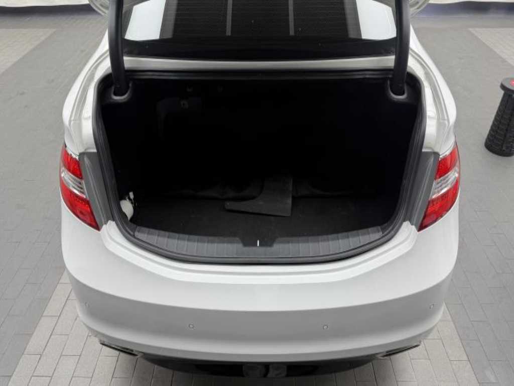 Hyundai Grandeur — photo 20
