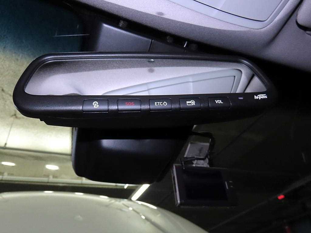 Hyundai Grandeur — photo 14