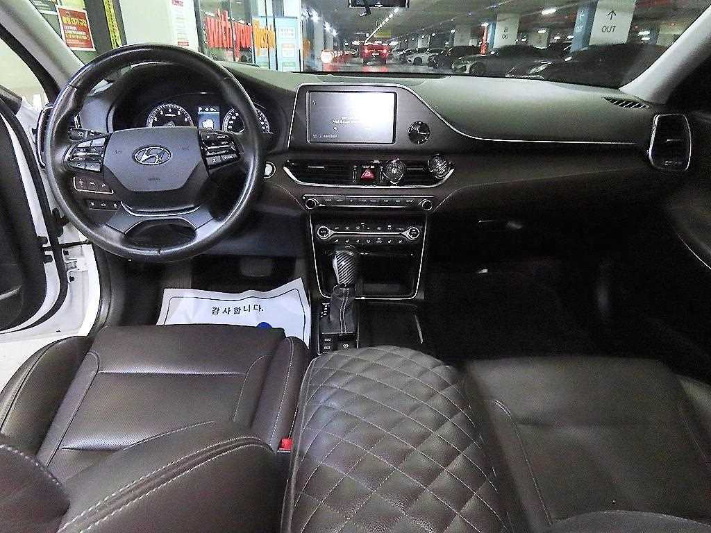 Hyundai Grandeur — photo 10