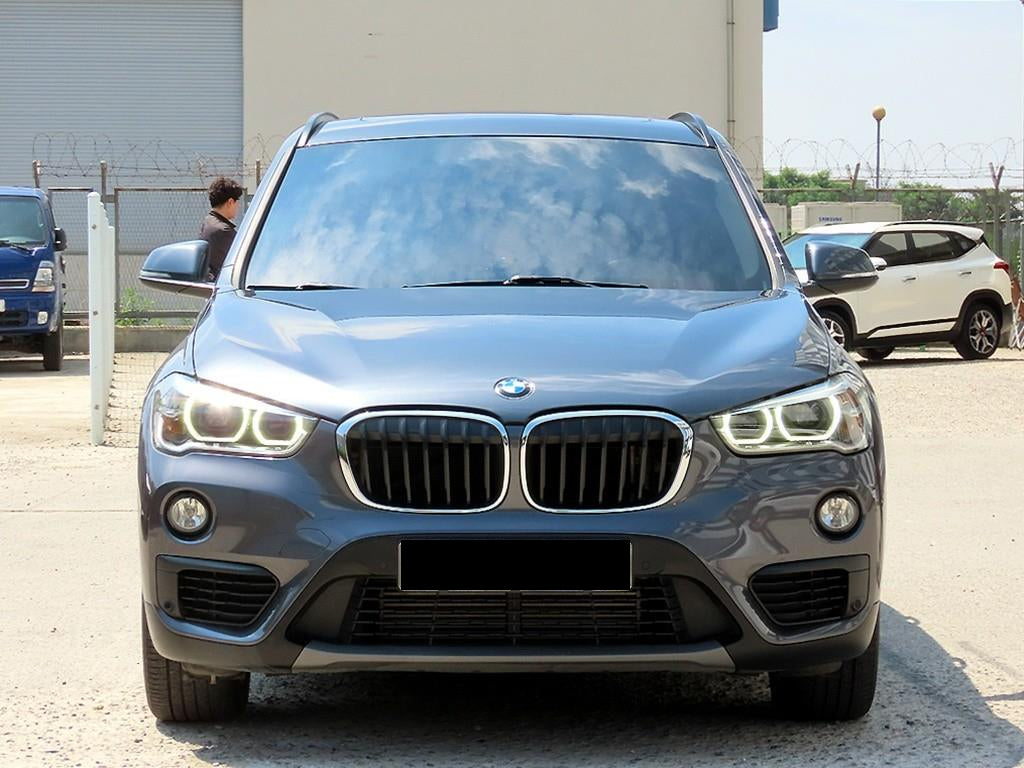 BMW X1 — photo 01