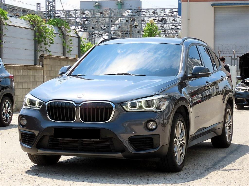 BMW X1 — photo 02