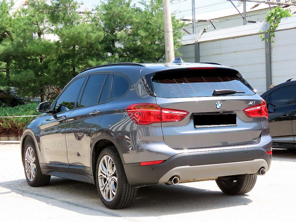 BMW X1 — photo 03