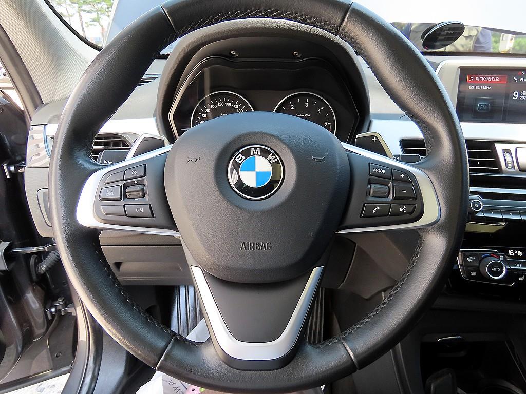 BMW X1 — photo 08
