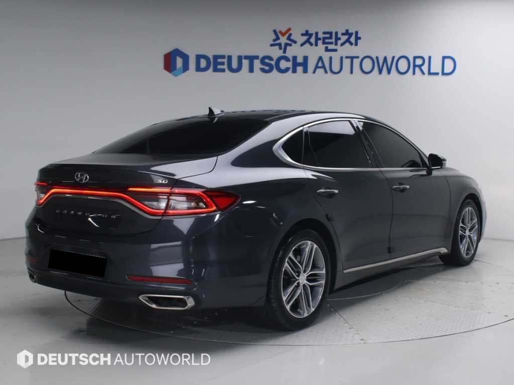 Hyundai Grandeur — photo 02