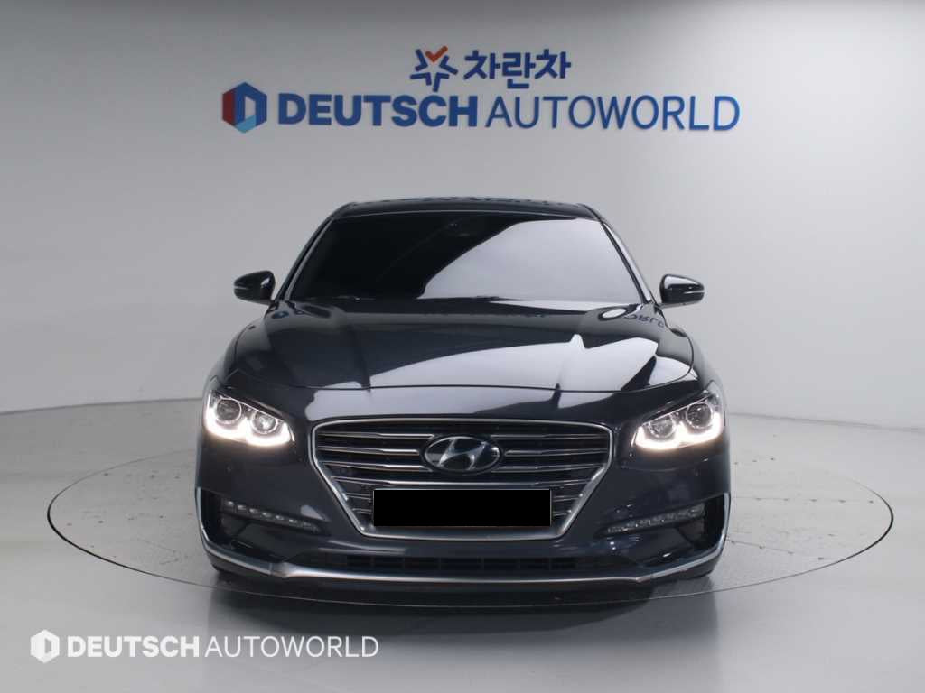 Hyundai Grandeur — photo 03