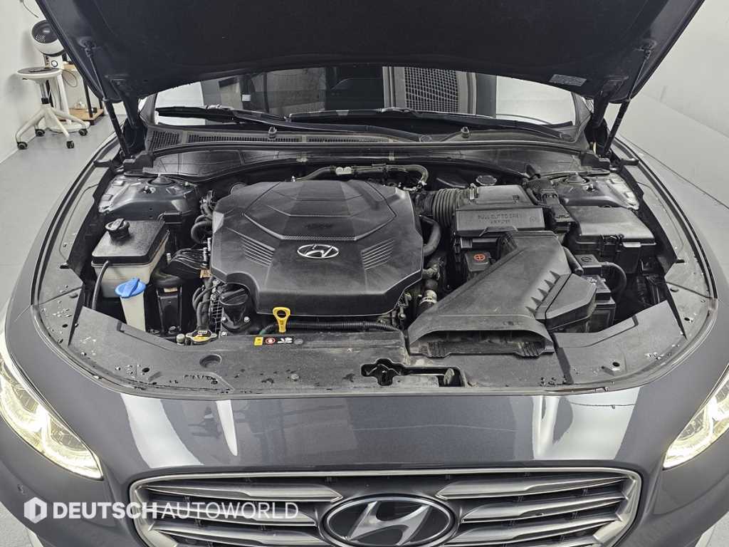 Hyundai Grandeur — photo 11