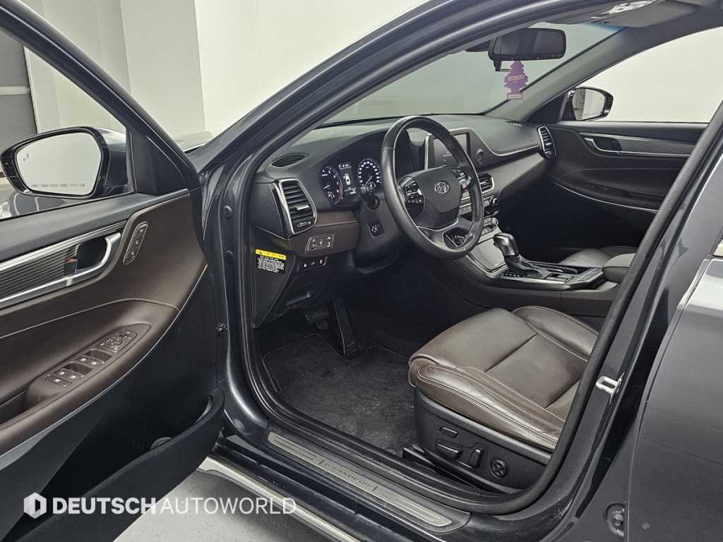 Hyundai Grandeur — photo 14