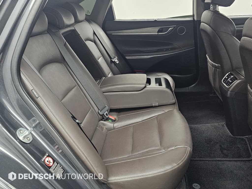 Hyundai Grandeur — photo 15
