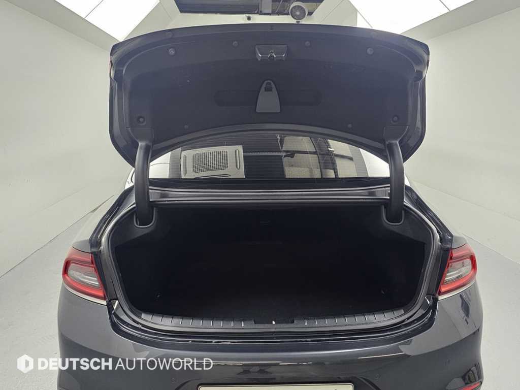 Hyundai Grandeur — photo 19