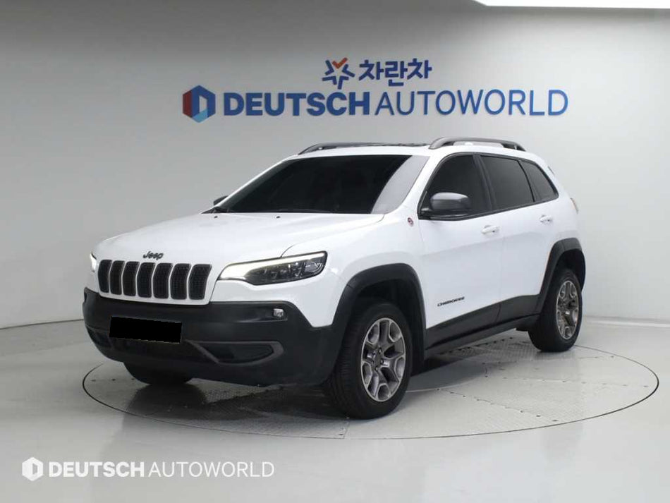 Jeep Cherokee — photo 01