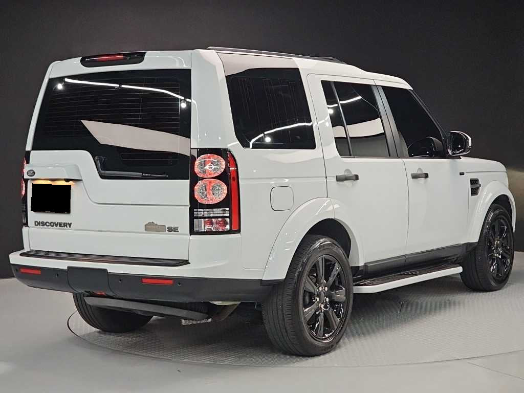 Land Rover Discovery — photo 04