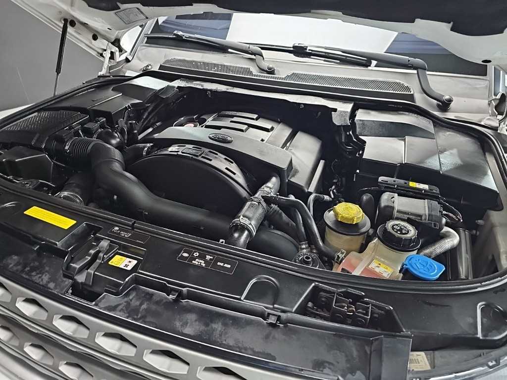 Land Rover Discovery — photo 05