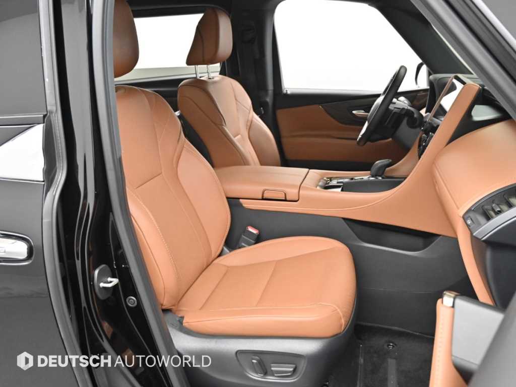 Toyota Alphard — photo 10