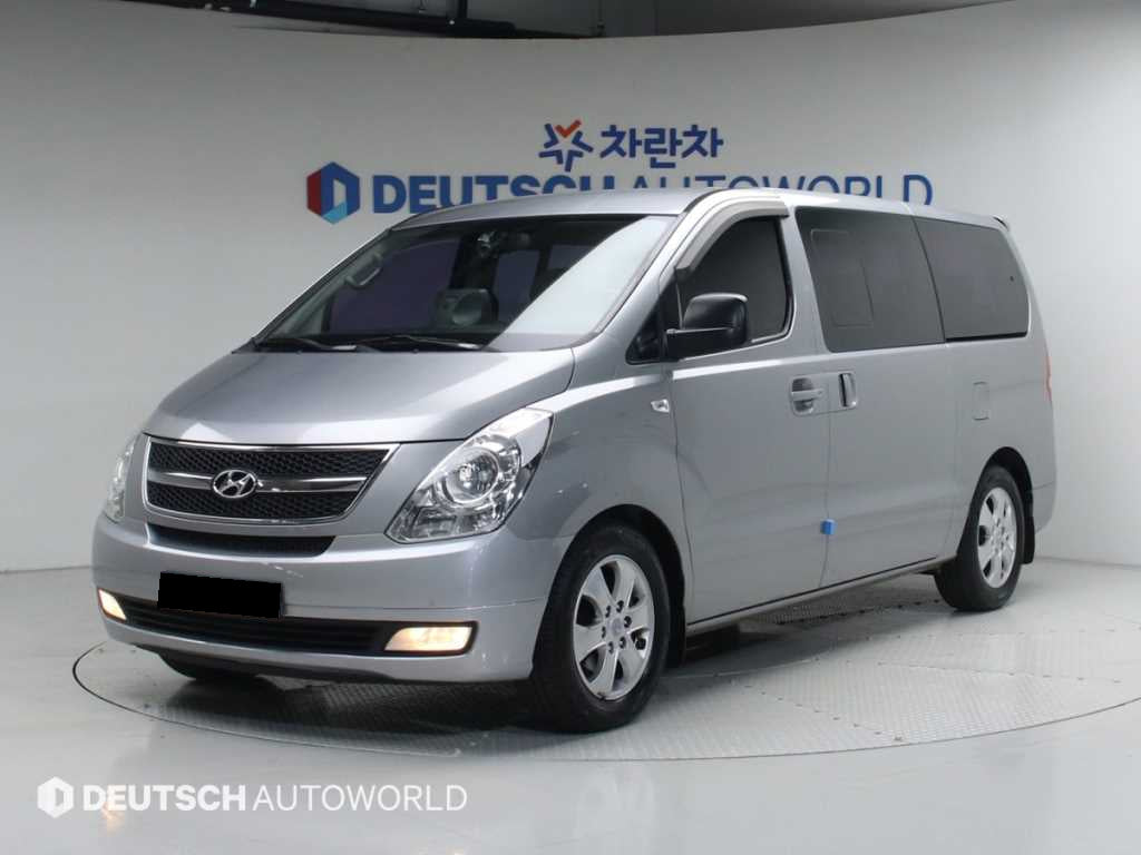 Hyundai Starex — photo 01